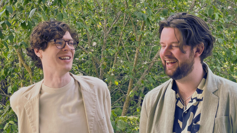 ALBUMSLÄPP PÅ BIO MED WORRIED BLUE FISH